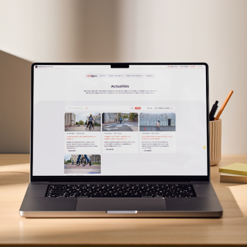 Ordinateur portable affichant des actualités